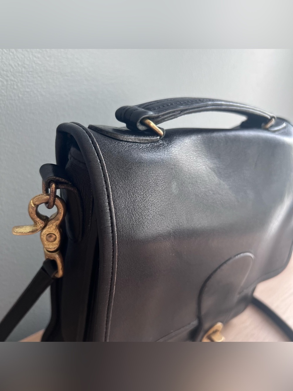 Vintage Coach Station Crossbody Bag in Black - Picture 2 of 7